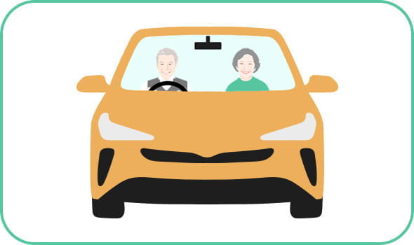 運転中の高齢ドライバー